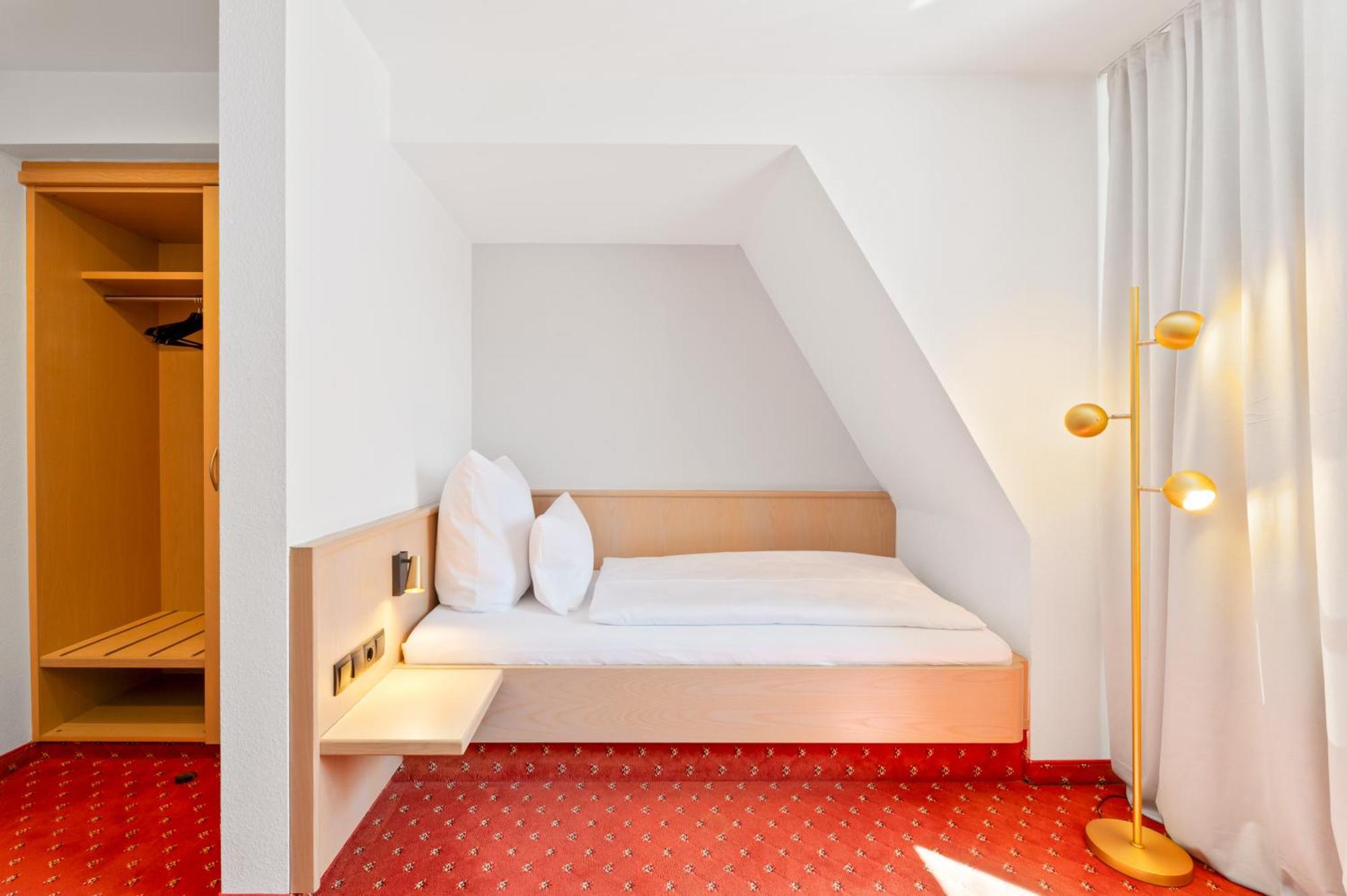 שטוטגרט Steiners Hotel Airport-Messe מראה חיצוני תמונה